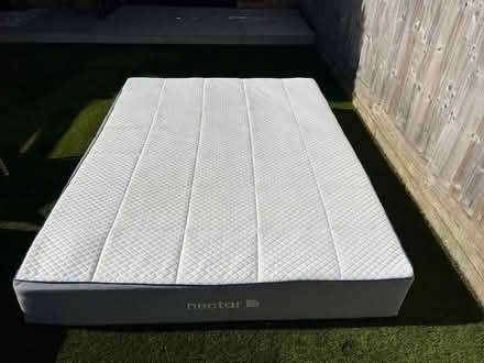 Photo of free King size bed and two bedside tables with lamps (Stamford) #4