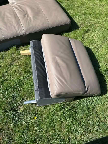 Photo of free Chaise (IG8) #4
