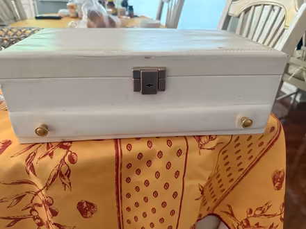 Photo of free jewelry box (97 Van Buren Ave Teaneck NJ) #2
