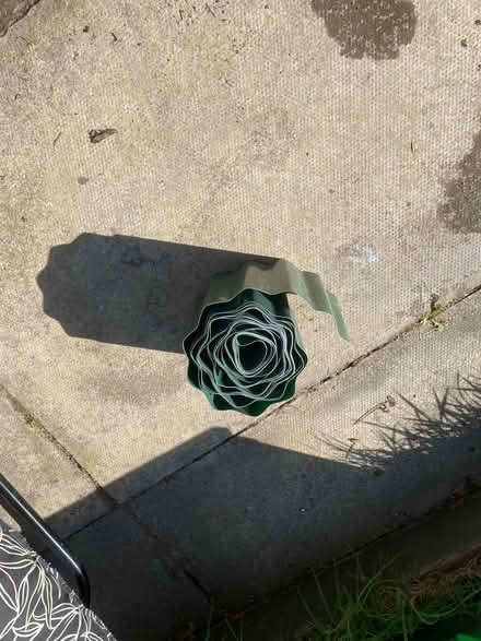 Photo of free Garden Edging (AB51) #1