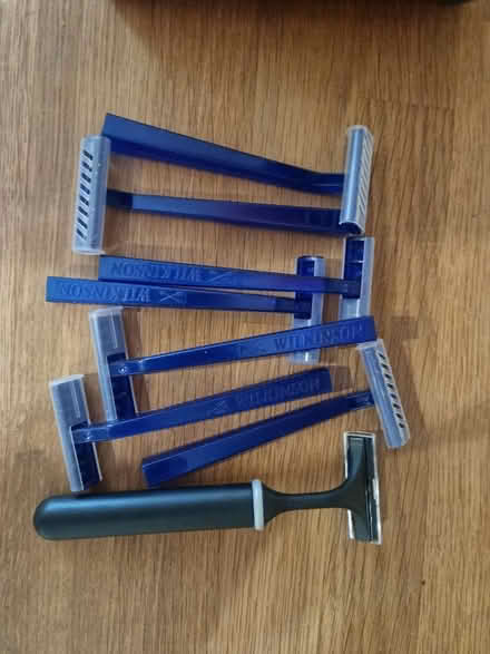 Photo of free Disposable razors (St John's TN13) #1