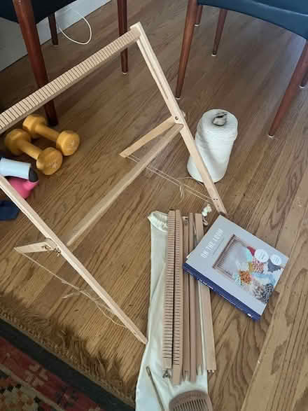 Photo of free Loom (Woodside Plaza) #1