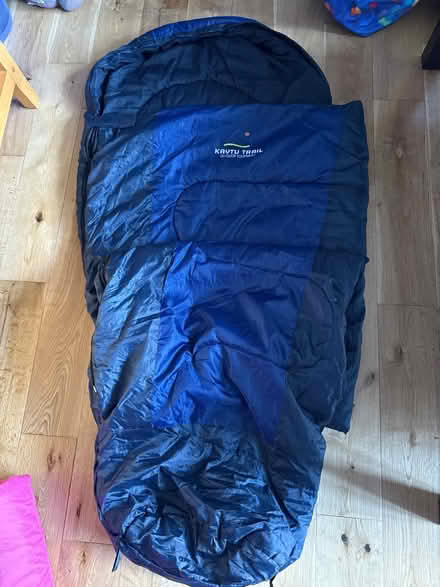 Photo of free Adult sleeping bag (Sanderstead) #1