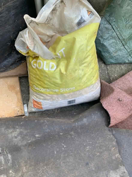 Photo of free Bag of Solent Gold decorative stone (Elephant and castle SE11) #1