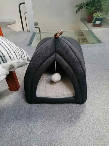 Photo of free Cat bed (CR8) #1