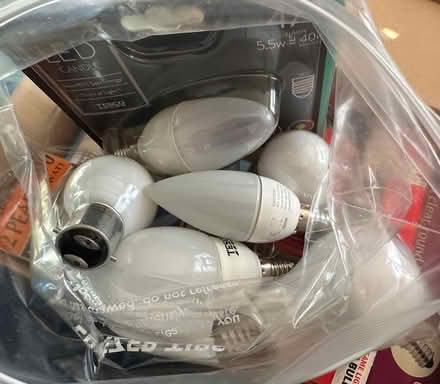 Photo of free Various light bulbs (Farlington PO6) #2