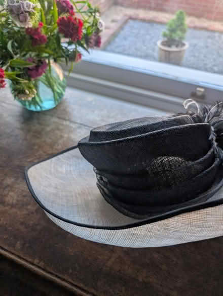 Photo of free Elegant black and White Hat (Neasden NW10) #3