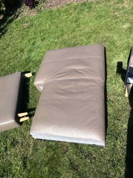 Photo of free Chaise (IG8) #1