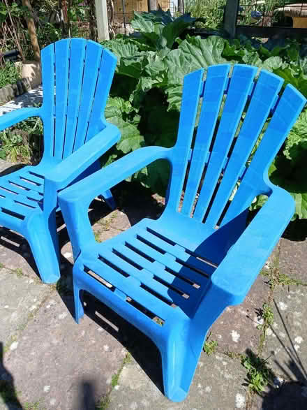 Photo of free 2 x Garden Chairs BLUE plastic Aidirondock (Arlesey SG15) #3