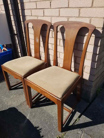 Photo of free Small vintage dining chairs (Kendal LA9) #1