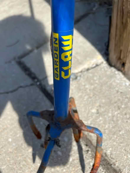 Photo of free Garden Claw (East Garfield Park Chicago) #1