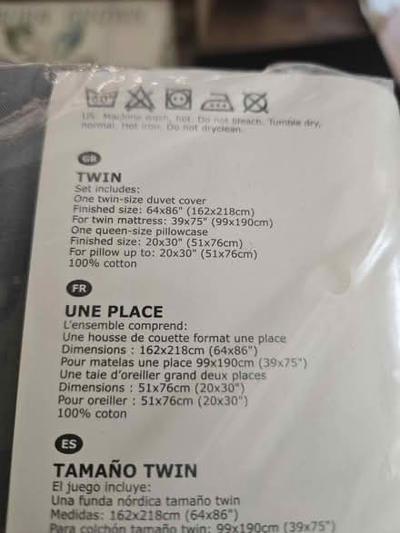 Photo of free Twin bedsheets (Oak Park, IL) #3