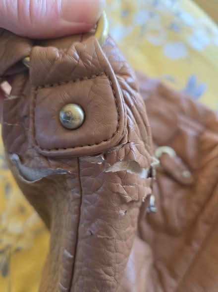 Photo of free Mantaray Shoulder Bag (Lightwood ST3) #3