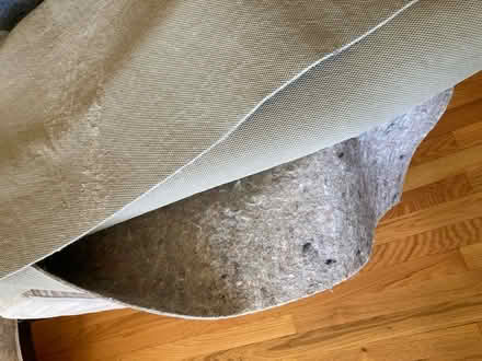 Photo of free Wool rug (Middletown) #4