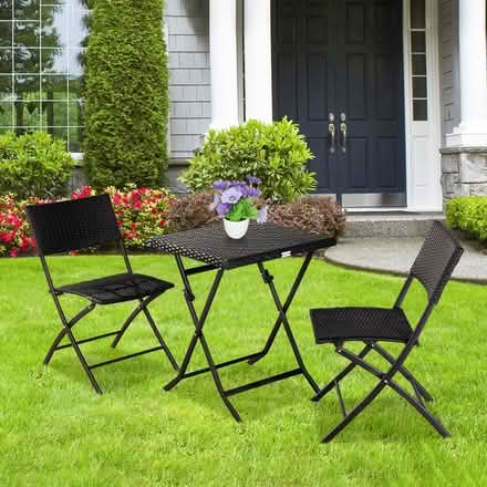 Photo of folding patio set (Kitchener) #1