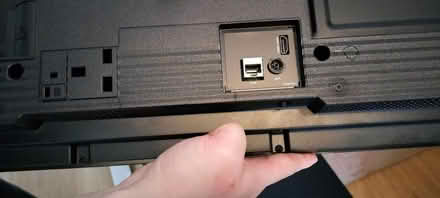 Photo of free Toshiba 32 inch tv. No stand. (Emscote CV32) #3