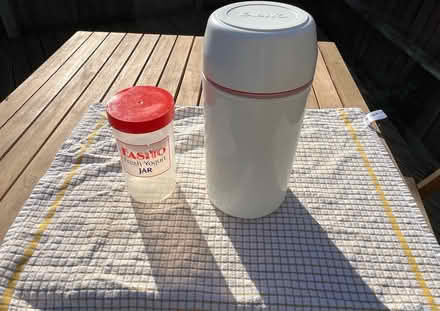 Photo of free Easiyo yoghurt maker (BS32) #1