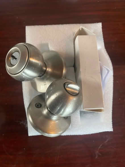 Photo of free door knob with hardware (Norton, Ma) #1