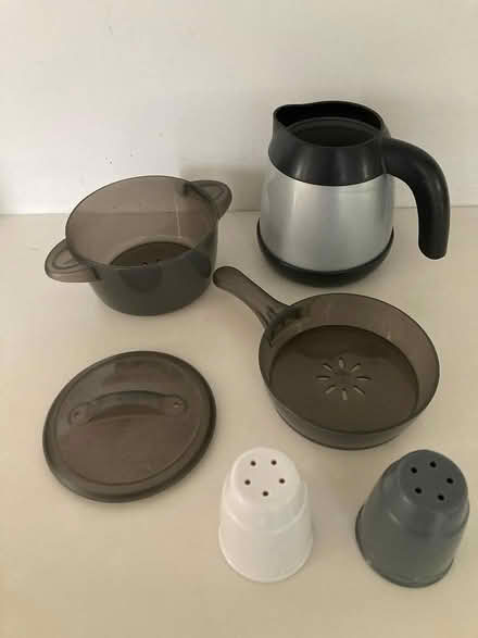 Photo of free play kitchen (Spring Hill, Somerville) #3