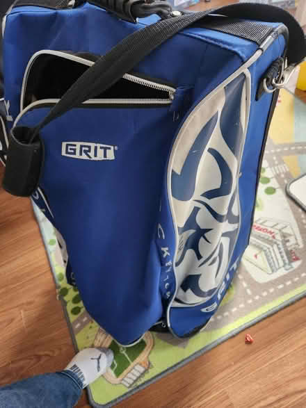 Photo of free Upright junior hockey bag (Bayview and Wellington) #2