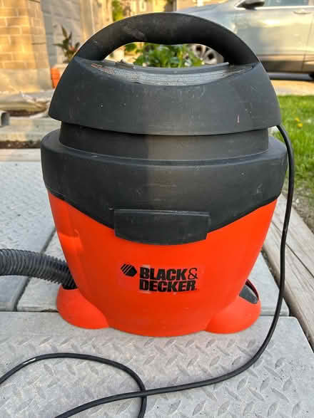 Photo of free Shop vac (L5L 5P5) #3