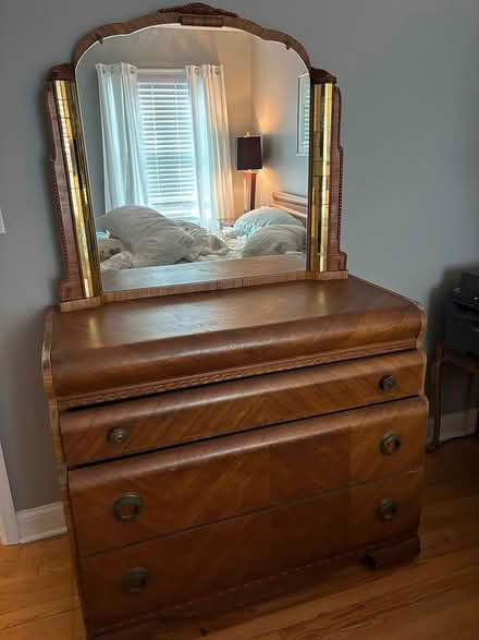 Photo of free Antique full bedroom set (114 Harrison Ave Waukesha) #1