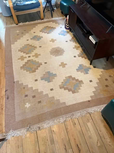 Photo of free Rug (Lower Weston) #1