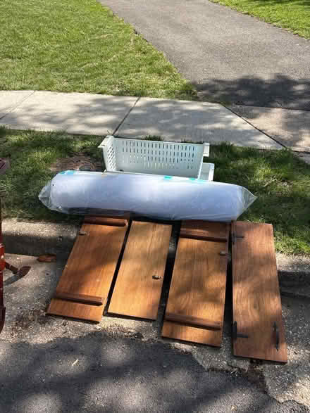 Photo of free Left over yard sale items (395/Seminary) #1
