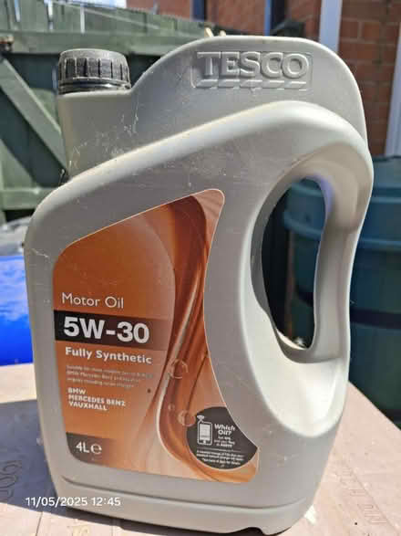 Photo of free 5W-30 C3 fully synth oil. 1.3Litres (NG10 Fields Farm Estate) #1
