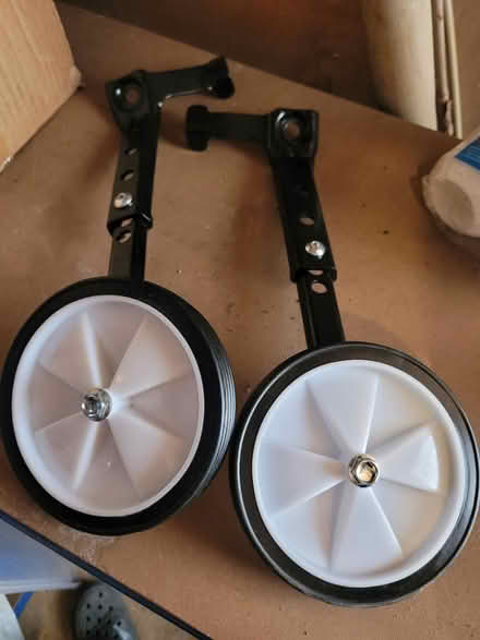 Photo of free Stabilisers (Linslade, LU7) #1