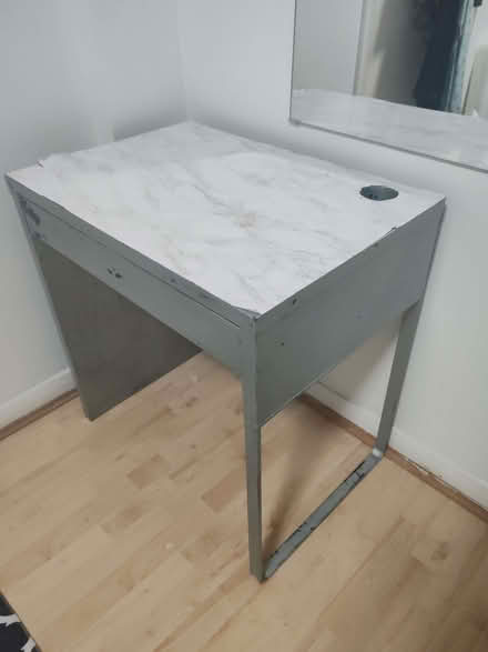 Photo of free Grey desk (North Kensington W10) #1