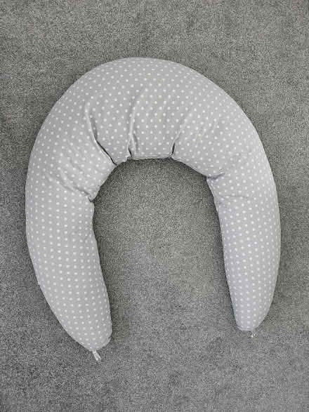 Photo of free Maternity Pillow (Bestwood Park Estate NG5) #1