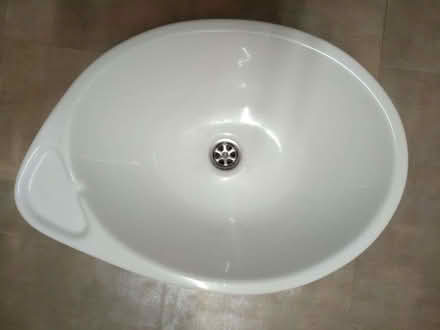 Photo of free small oval sink (Upper Bangor LL57) #2