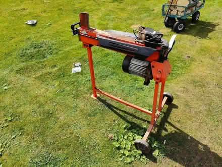 Photo of free Electric log splitter (Sinderhope (NE47)) #1