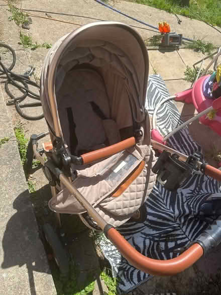 Photo of free Pushchair (DE4 3et) #1