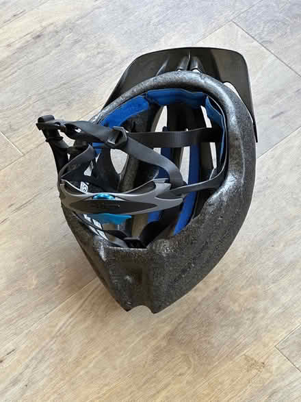 Photo of free Youth’s bike helmet by Giro (Stobhill NE61) #2