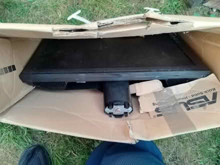 Photo of free Asus TV/monitor (Yalding ME18) #1