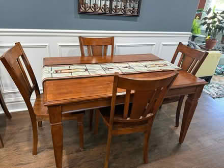 Photo of free Dining / kitchen table (Brookfield) #1