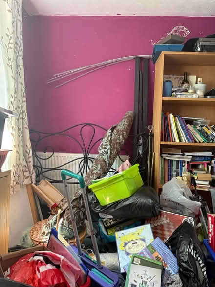 Photo of free Metal double bed (BD8) #1