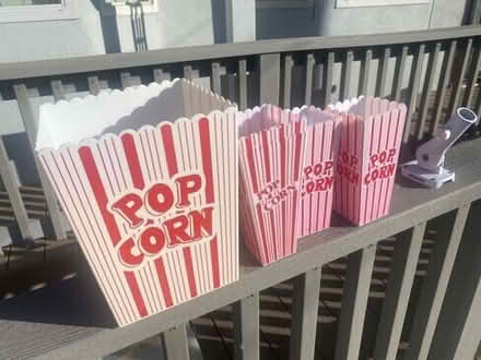 Photo of free various reusable popcorn containers #1