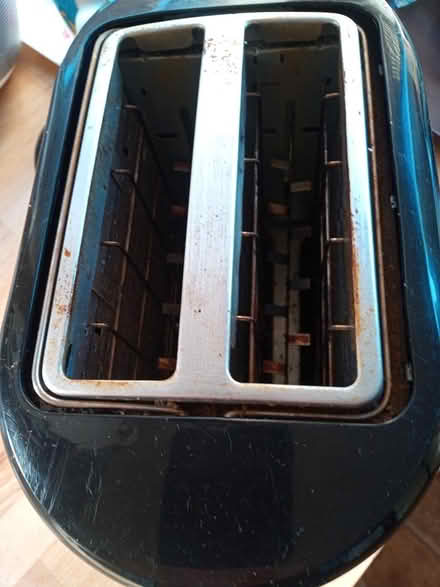 Photo of free Black toaster (Lawnswood, Leeds LS16) #1