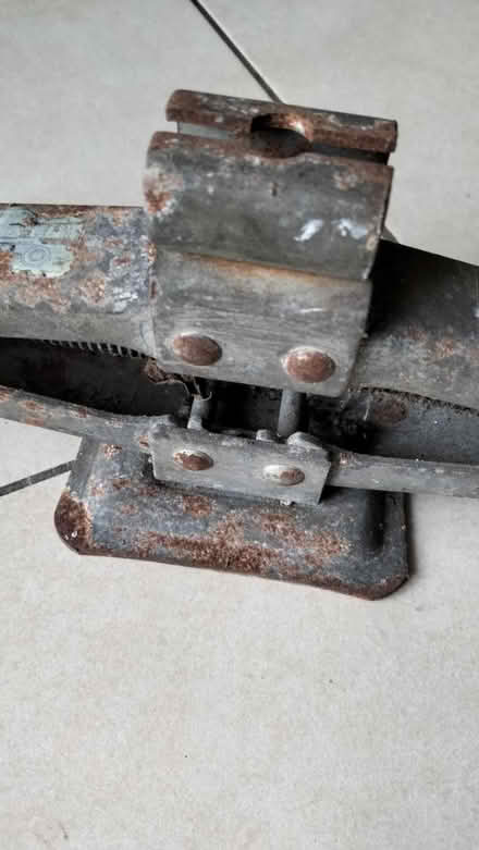 Photo of free Car Jack - no handle (Belfast BT11) #2