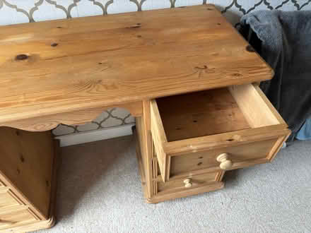 Photo of free Dressing table (Faringdon SN7) #1