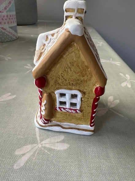 Photo of free Christmas pottery gingerbread house (Salvington bn13) #4