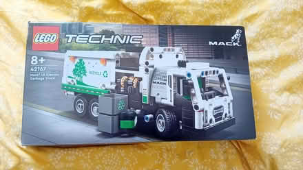 Photo of free Lego technic (incomplete) (Didsbury) #1