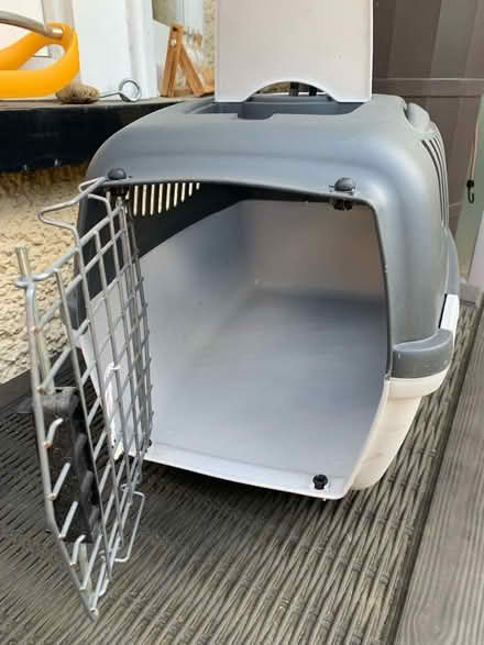 Photo of free Pet carrier (Ealing W5) #1