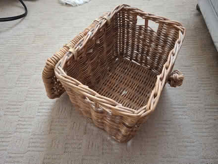 Photo of free Wicker Basket with lid (Murrow) #2