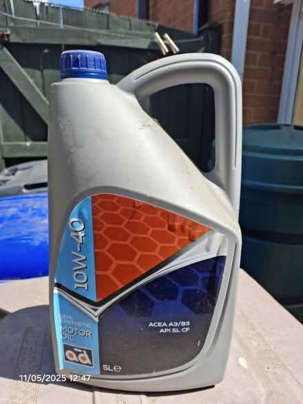Photo of free 10W-40 A3/B3 semi synth oil. 1.1L (NG10 Fields Farm Estate) #1