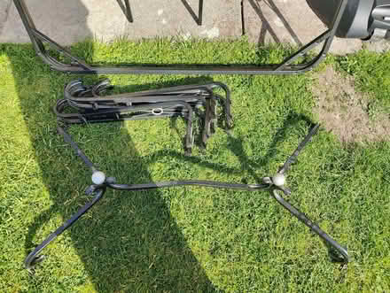 Photo of free Rectangle Glass Dining Table & 5 Chairs (Roby L36) #3