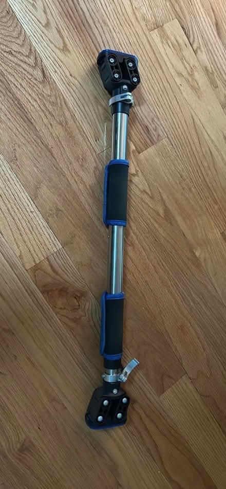 Photo of free Pull Up Bar (Chelsea) #1
